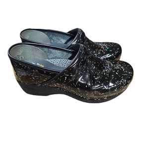 Clogs Dansko XP 2.0 Black with slithers of glitter Unisex size 38 / 7.5